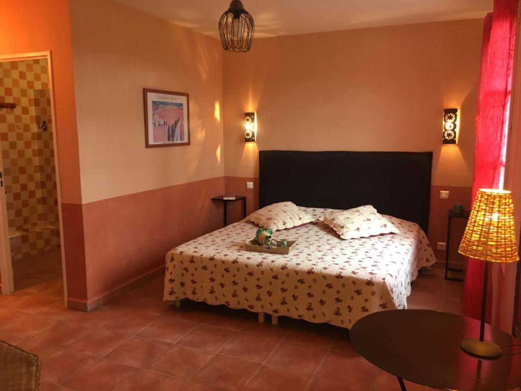 La Ferme Du Petit Segries Bed And Breakfast Мустье-Сент-Мари Экстерьер фото