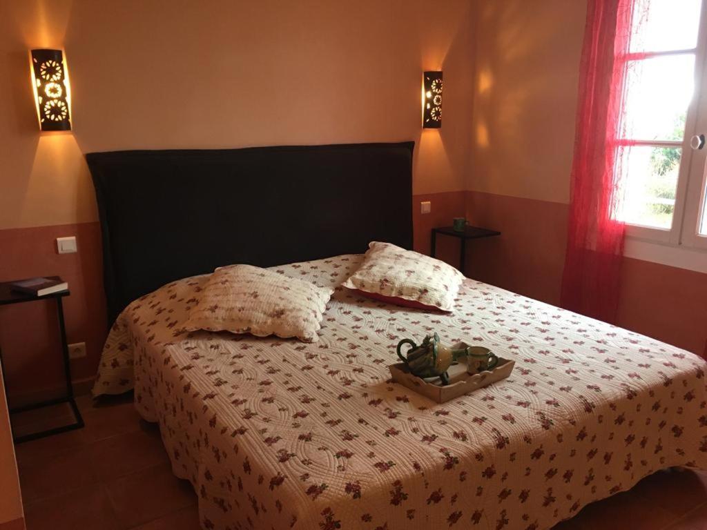 La Ferme Du Petit Segries Bed And Breakfast Мустье-Сент-Мари Экстерьер фото