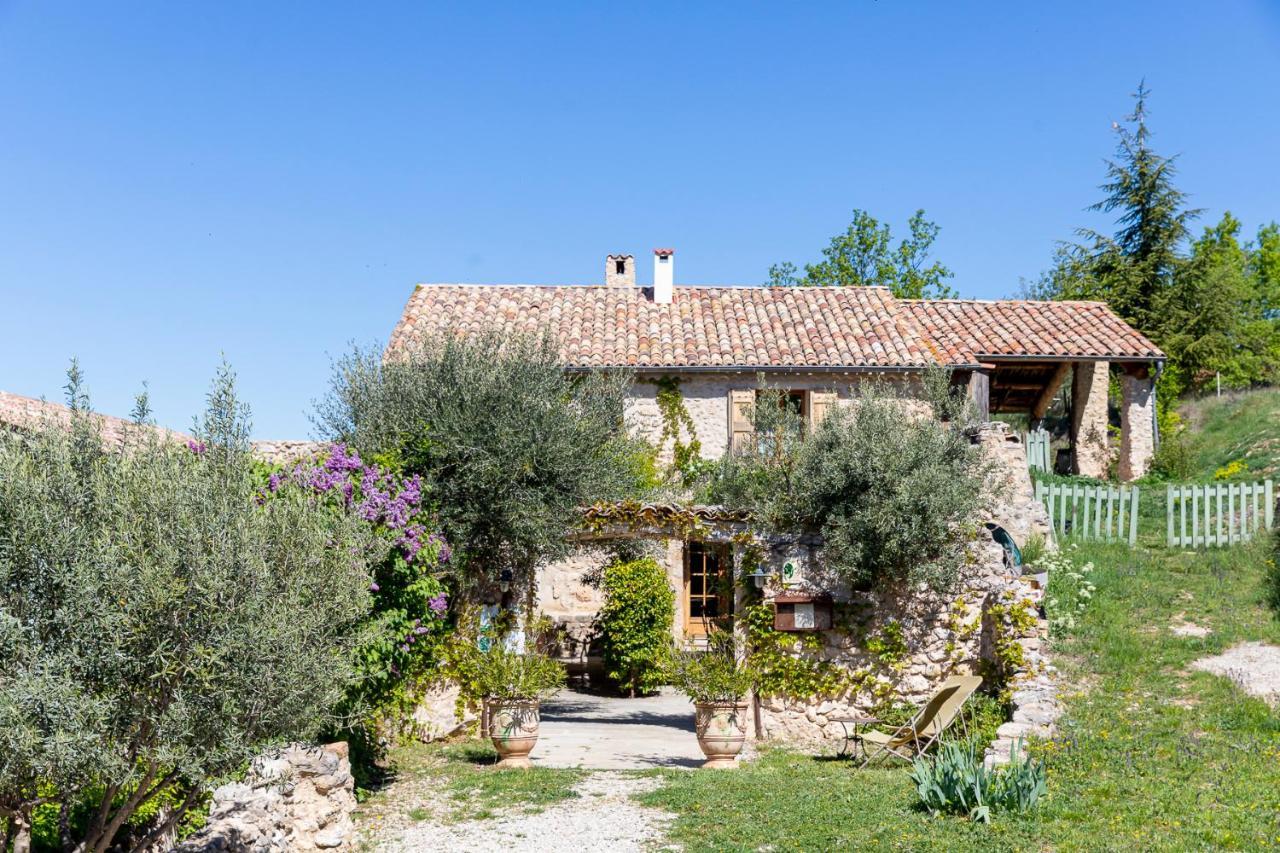 La Ferme Du Petit Segries Bed And Breakfast Мустье-Сент-Мари Экстерьер фото