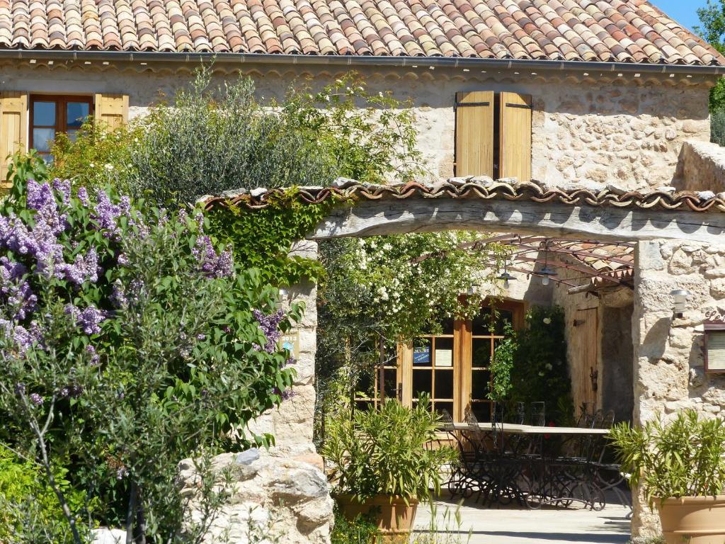 La Ferme Du Petit Segries Bed And Breakfast Мустье-Сент-Мари Экстерьер фото