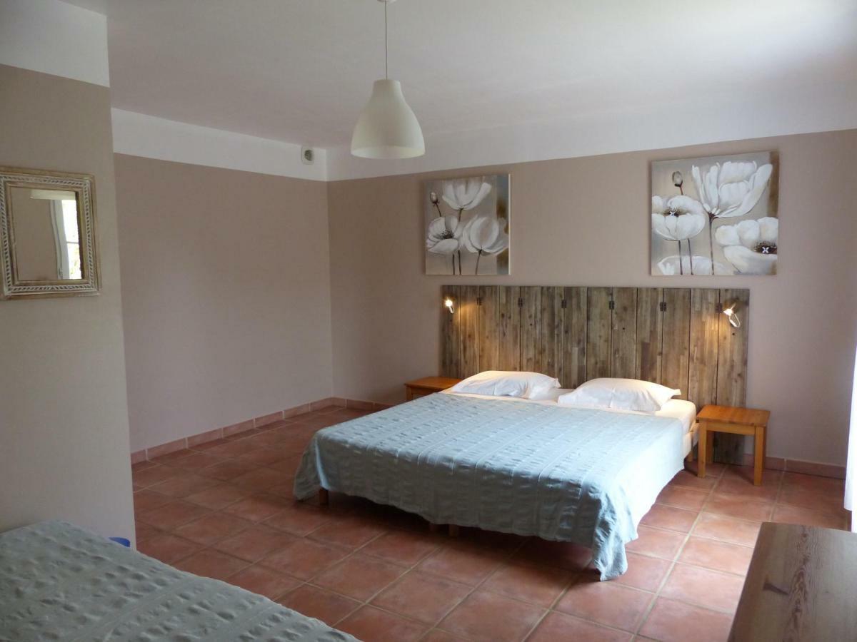 La Ferme Du Petit Segries Bed And Breakfast Мустье-Сент-Мари Экстерьер фото